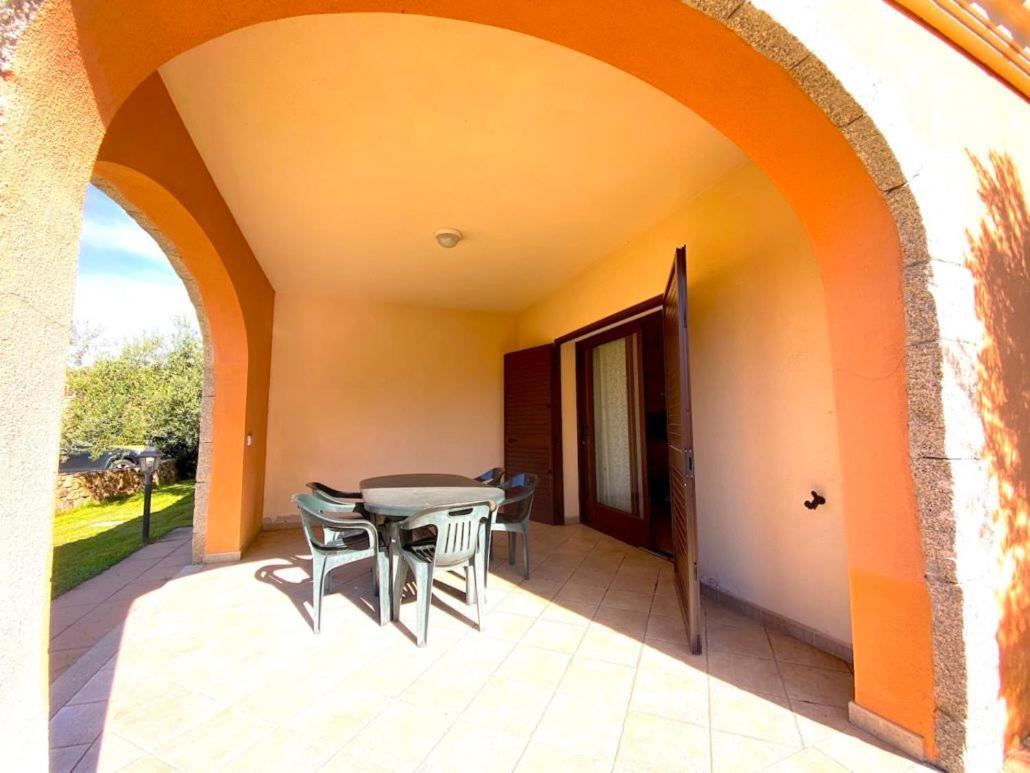 Residence Almusura Сан-Теодоро Екстер'єр фото